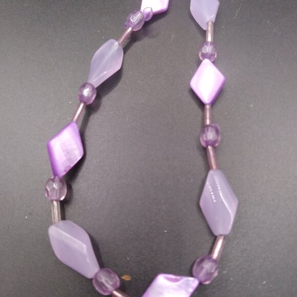 Purple Glas Stones and Glass Pearls Necklace and Earrings Set - Picture 3 of 6